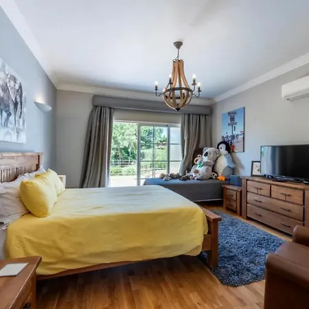 4 Bedroom In Quinta Do With Golf Views * Almancil